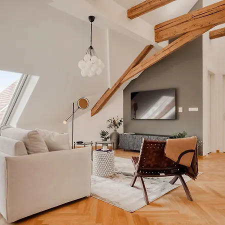 Apartmán 3bdr Main Center W Workspace With Ac In New Town